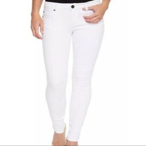 1822 Denim Adrianna White Skinny Ankle Jean 24W